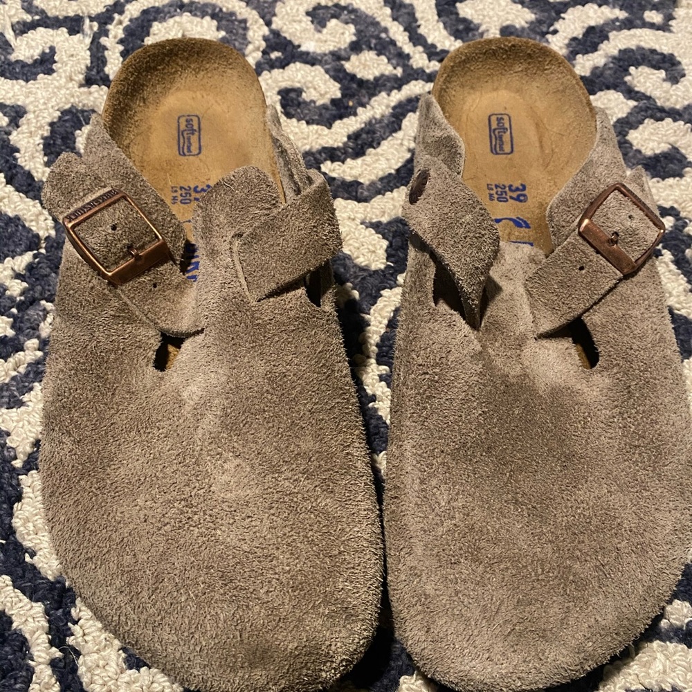 Birkenstock Boston Soft Footbed taupe suede leather size 39 Like New-worn once